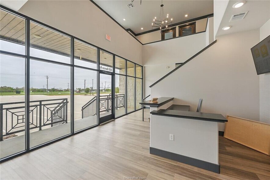 More Photos Of 3020 Barron Rd, College Station Loft Creative Space For Sale