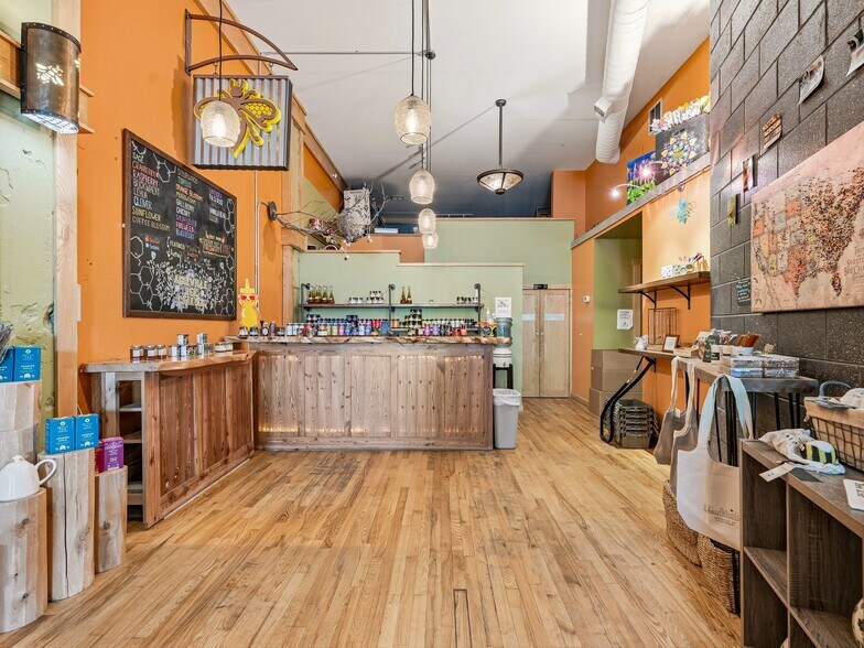 More Photos Of 32 Broadway St, Asheville Storefront Retail Residential For Sale