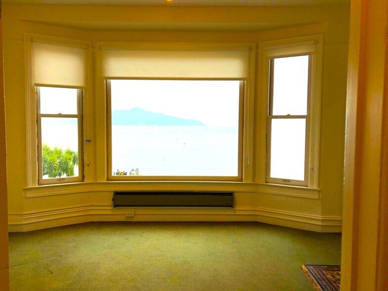 More Photos Of 631-633 Bridgeway, Sausalito Storefront Retail Office For Lease