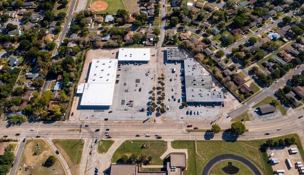 More Photos Of 402-544 E Wheatland Rd, Duncanville Unknown For Lease