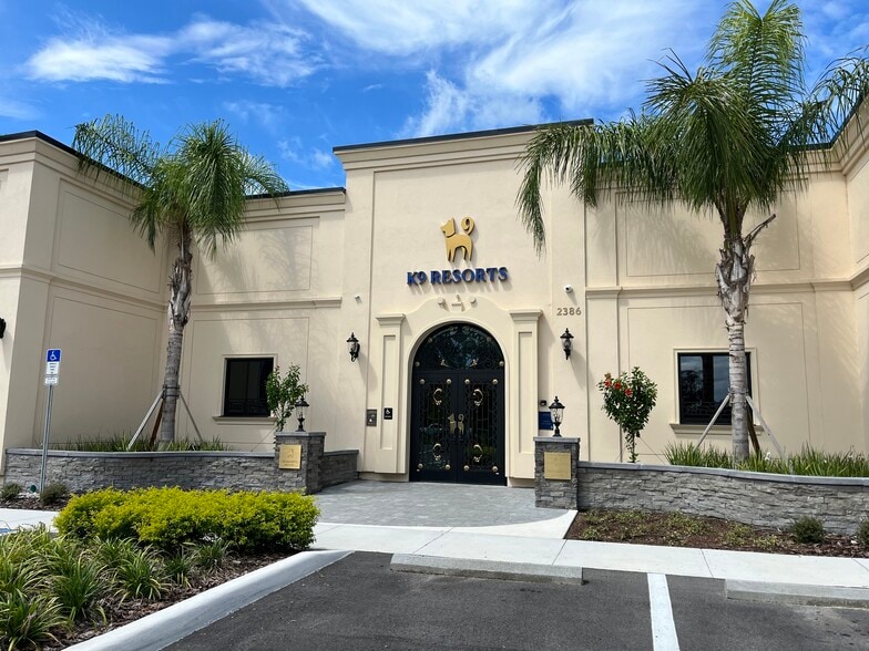 More Photos Of 2386 W State Road 426, Oviedo General Retail For Sale