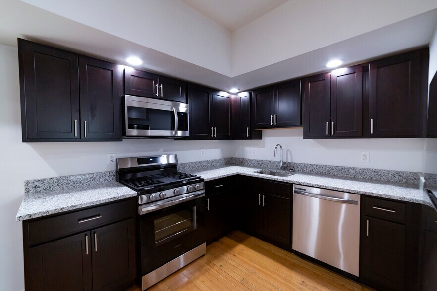 More Photos Of 2444 Tremont Ave, Cleveland Apartments For Sale