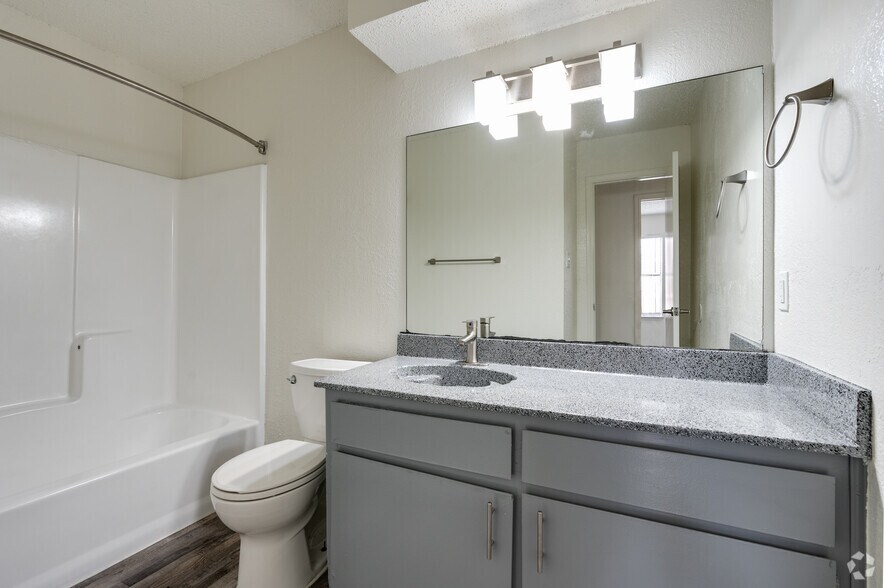 More Photos Of 121 S Hampton Rd, Crowley Apartments For Sale