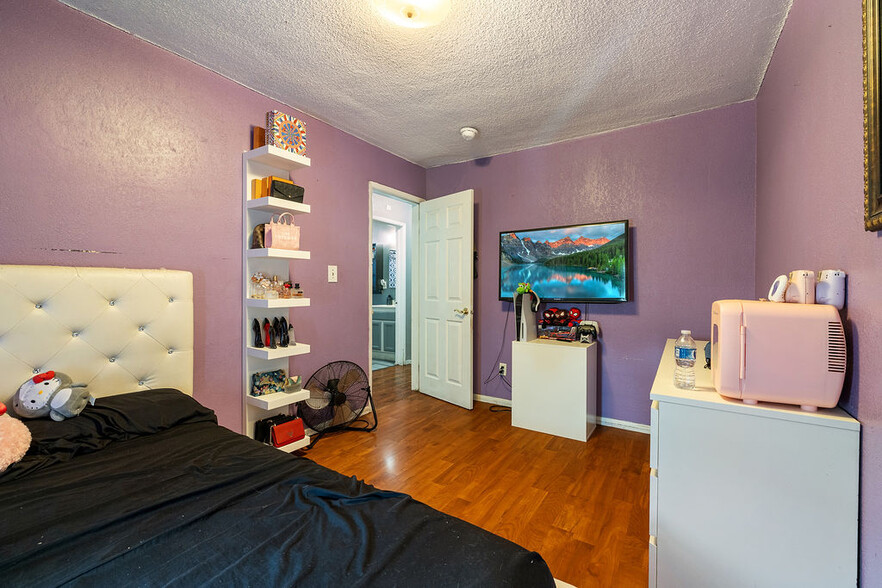 More Photos Of 115 S Fresno St, Los Angeles Apartments For Sale