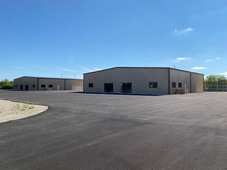 Primary Photo Of 4303 Maple St, Abilene Warehouse For Lease