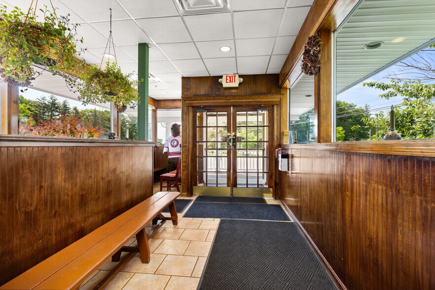 More Photos Of 11 Farmington Rd, Rochester Restaurant For Sale