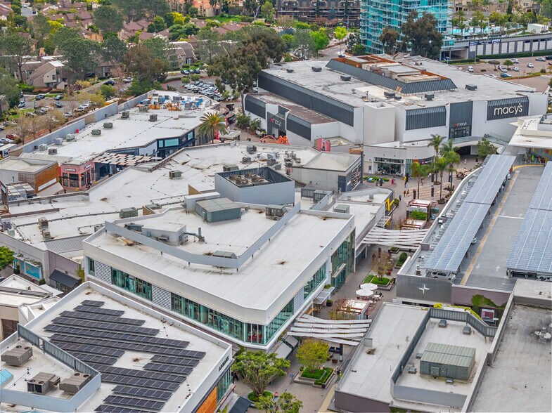 More Photos Of 4303-4305 La Jolla Village Dr, San Diego Storefront Retail Office For Lease