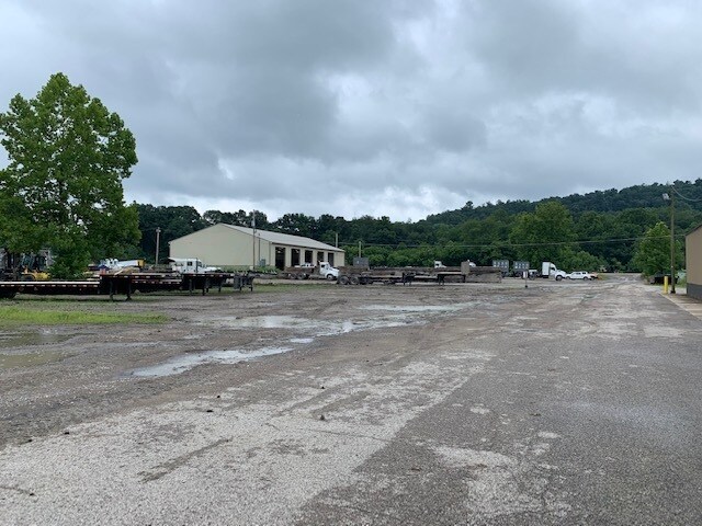 More Photos Of State Route 149, Bellaire Warehouse For Lease