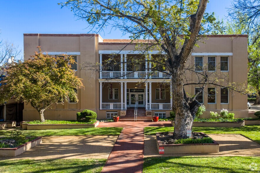 More Photos Of 141 E Palace Ave, Santa Fe Coworking Space