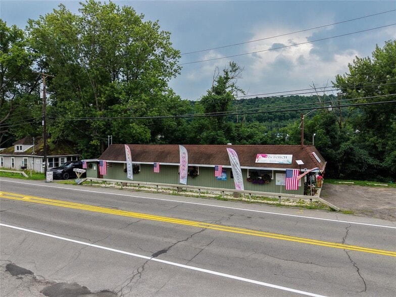 More Photos Of 690 State Route 17C, Owego General Retail For Sale