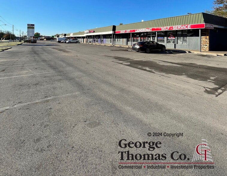 Primary Photo Of 6302-6332 S Peoria Ave, Tulsa Storefront For Sale