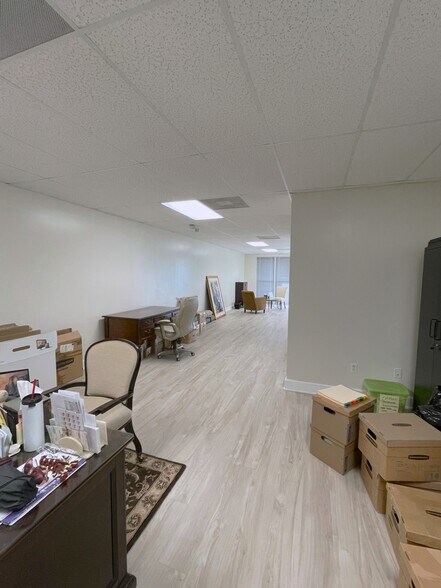 More Photos Of 5220 S University Dr, Davie Office For Sale