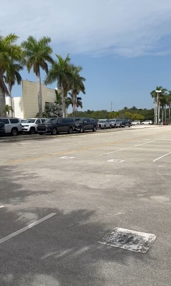 More Photos Of 2150 NE 7th Ave, Dania Land For Lease