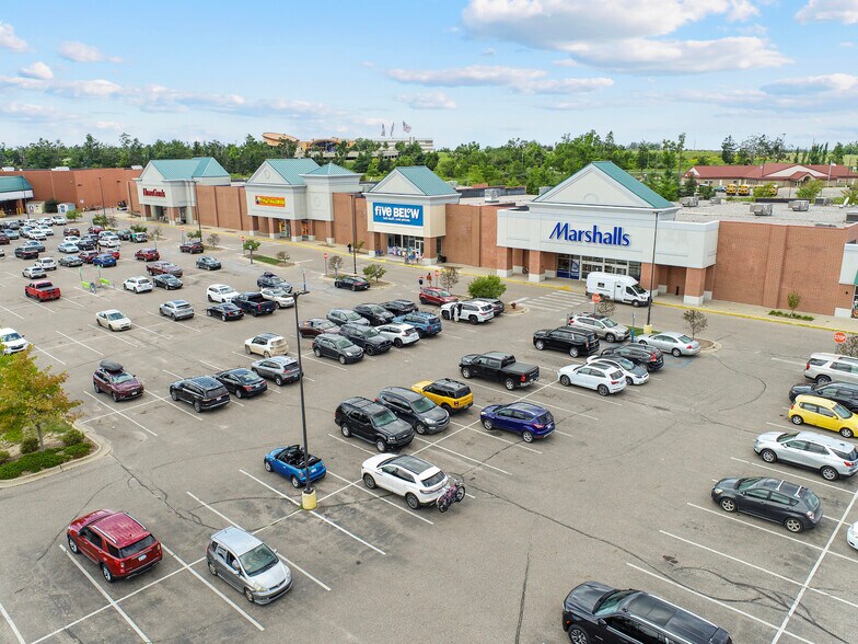 More Photos Of 1590-1614 Anderson Rd, Petoskey General Retail For Lease