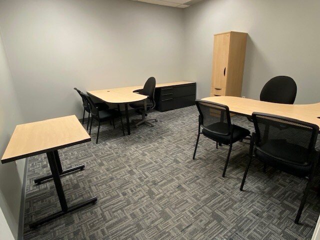 More Photos Of 36887 Schoolcraft Rd, Livonia Coworking Space