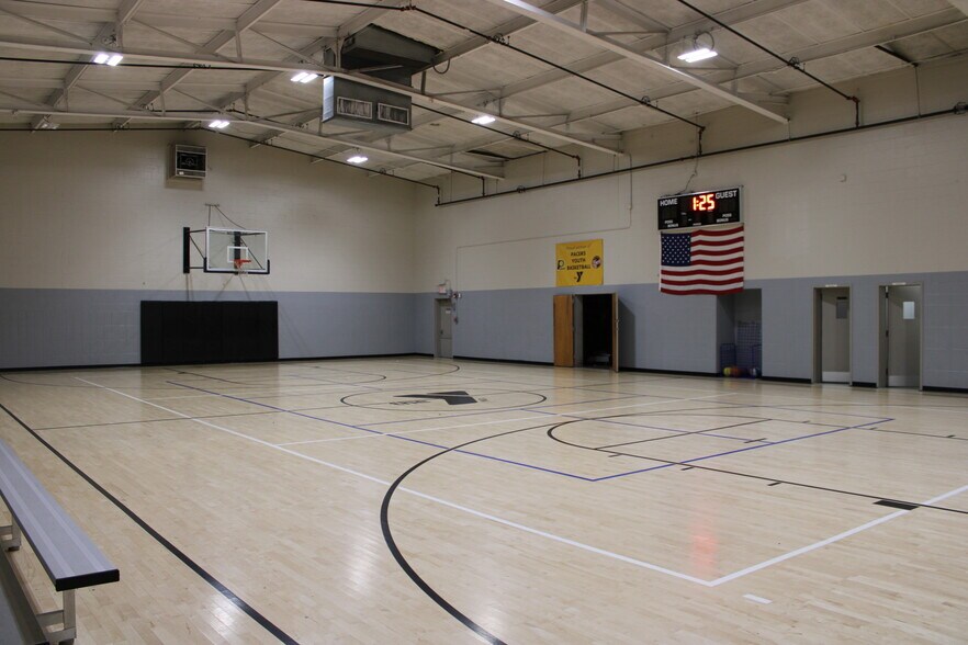 More Photos Of 501 N Shortridge Rd, Indianapolis Health Club For Sale