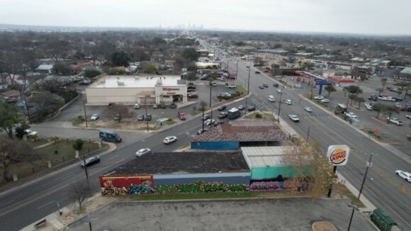 More Photos Of 3350 Fredericksburg Rd, San Antonio Auto Repair For Lease