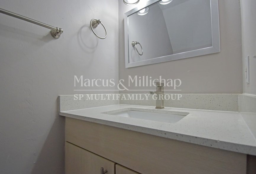 More Photos Of 132 Dixie Dr, Tallahassee Apartments For Sale