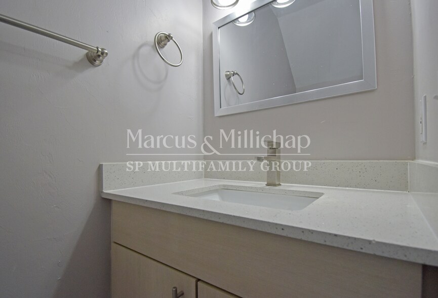 More Photos Of 132 Dixie Dr, Tallahassee Apartments For Sale