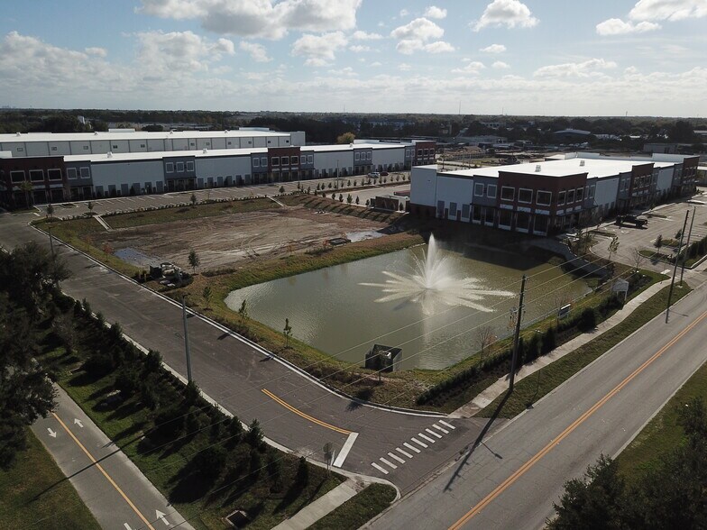 More Photos Of 603 Hennis Rd, Winter Garden Unknown For Lease