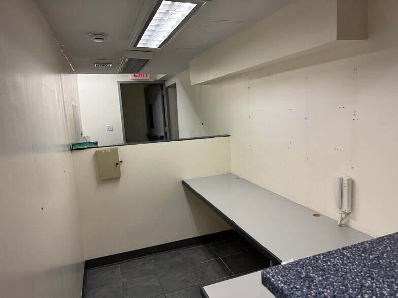 More Photos Of 1787 Madison Ave, New York Apartments For Lease