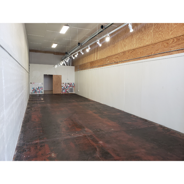 More Photos Of 1215 Sam Houston Ave, Huntsville Storefront Retail Office For Lease