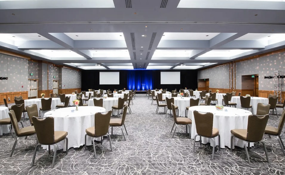 More Photos Of 9565 Semiahmoo Pky, Blaine Hotel For Sale