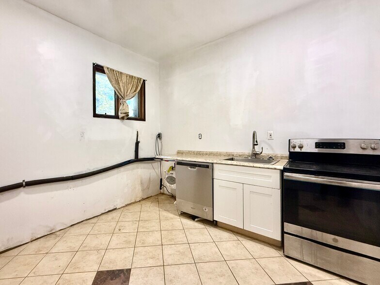 More Photos Of 5085 Route 23A, Haines Falls Flex For Sale