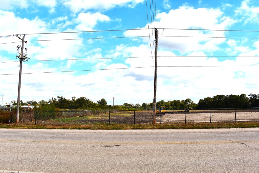 More Photos Of 8911 FM 524 Rd, Sweeny Land For Lease