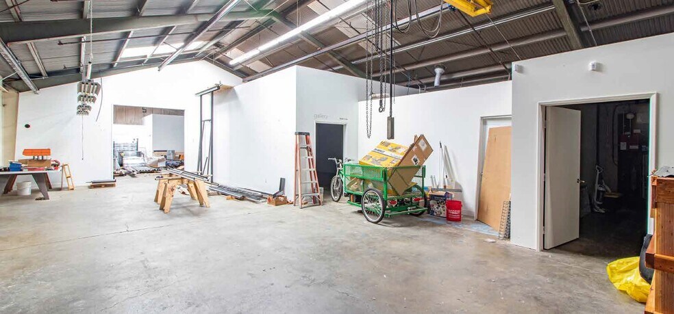 More Photos Of 2940-2944 Denby Ave, Los Angeles Warehouse For Sale