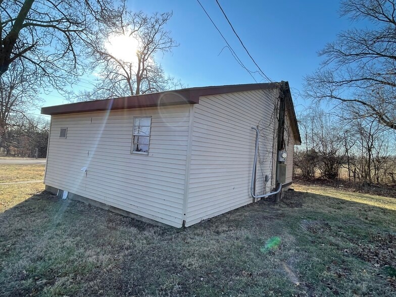 More Photos Of 2902 Clay St, De Soto Manufactured Housing Mobile Home Park For Sale