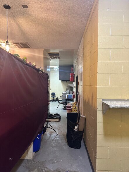 More Photos Of 1030 Dry Branch Rd, Hopkins General Retail For Sale