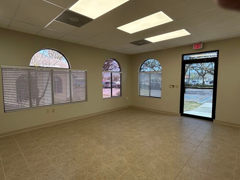 More Photos Of 1700 McMullen Booth Rd, Clearwater Unknown For Lease