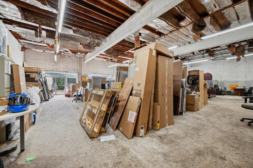 More Photos Of 152 Route 22 W, Green Brook General Retail For Sale