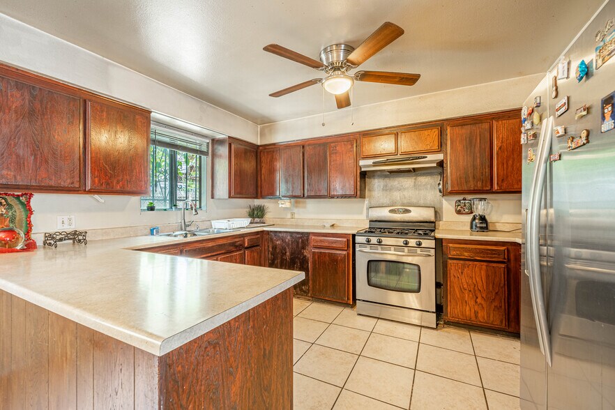 More Photos Of 1745 S Harvard Blvd, Los Angeles Apartments For Sale