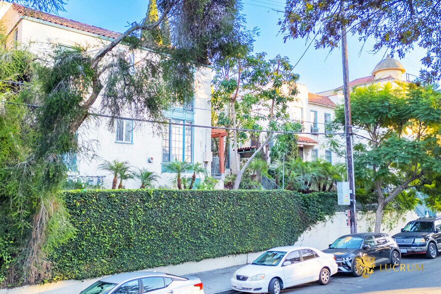 More Photos Of 534-542 S Coronado St, Los Angeles Apartments For Sale