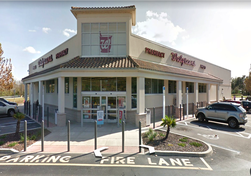 More Photos Of 2821 W 25th St, Sanford Drugstore For Lease