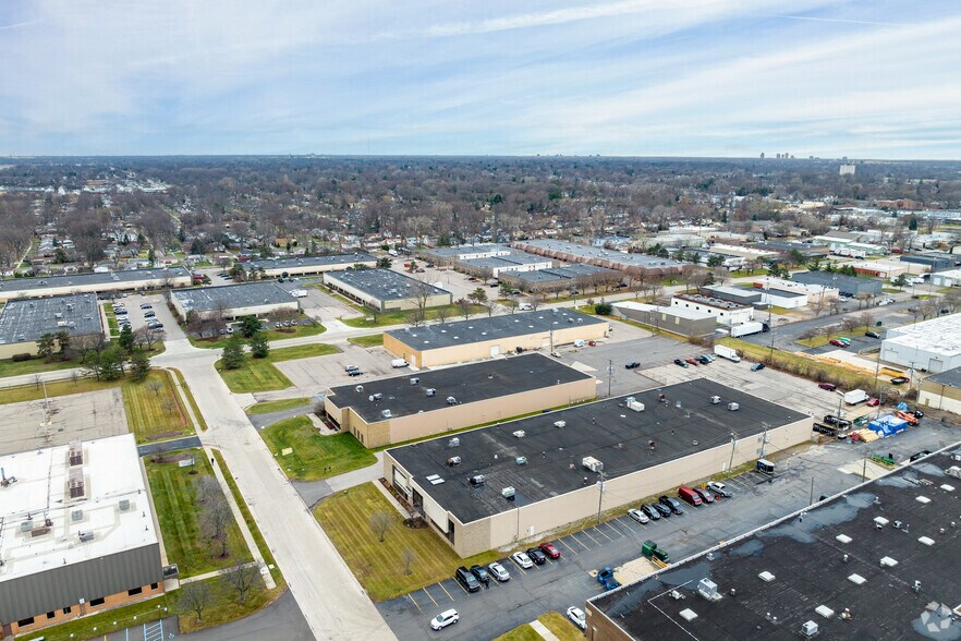 More Photos Of 1151 Allen Dr, Troy Manufacturing For Lease