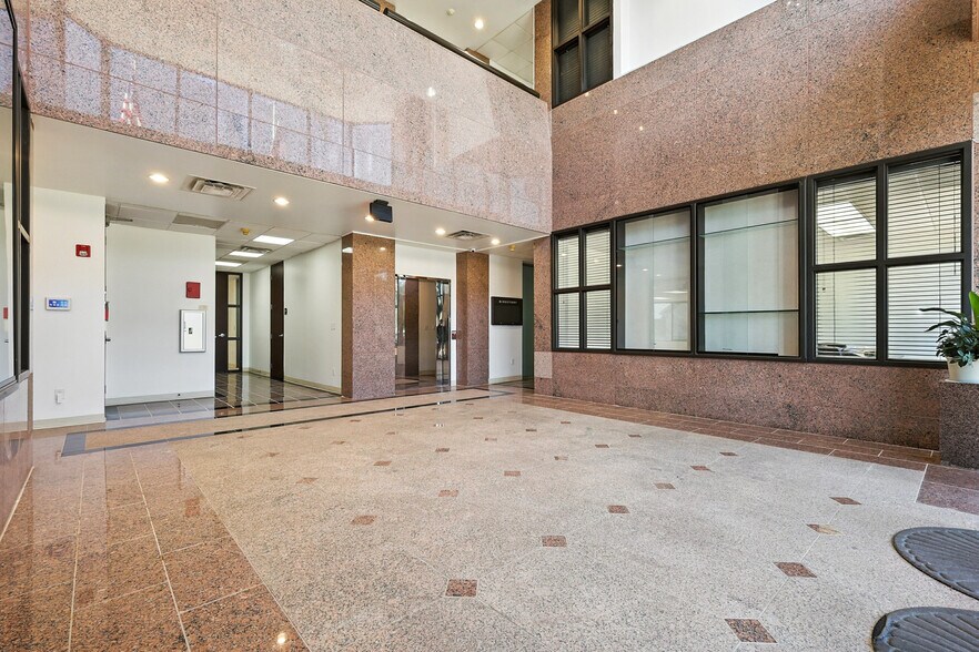 More Photos Of 1100 W Campbell Rd, Richardson Office For Sale