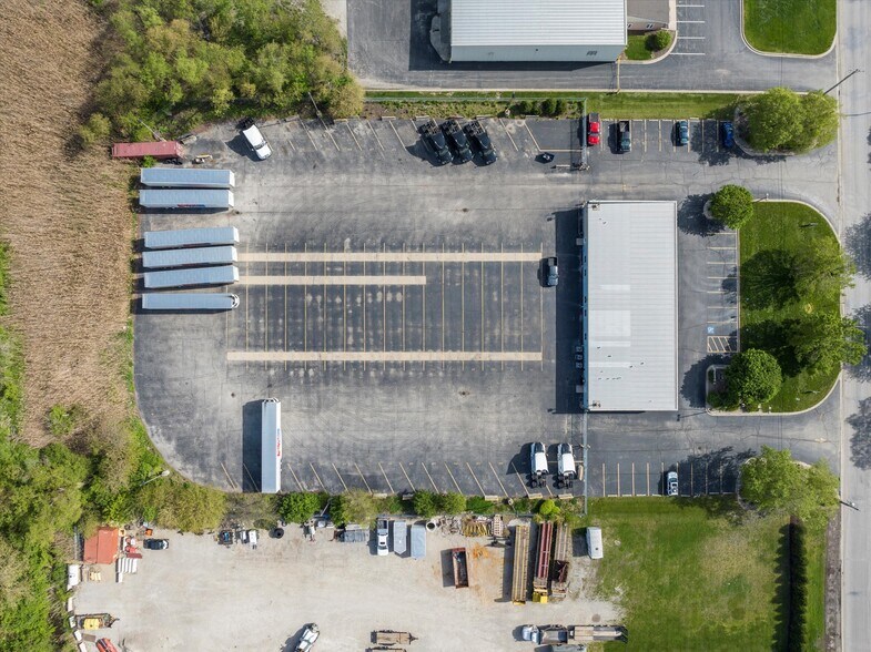 More Photos Of 24051 S Northern Illinois Dr, Channahon Truck Terminal For Sale