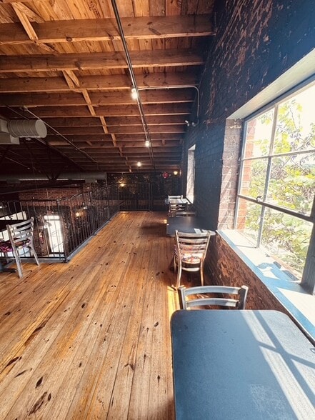 More Photos Of 675 Pulaski St, Athens Storefront Retail Office For Lease