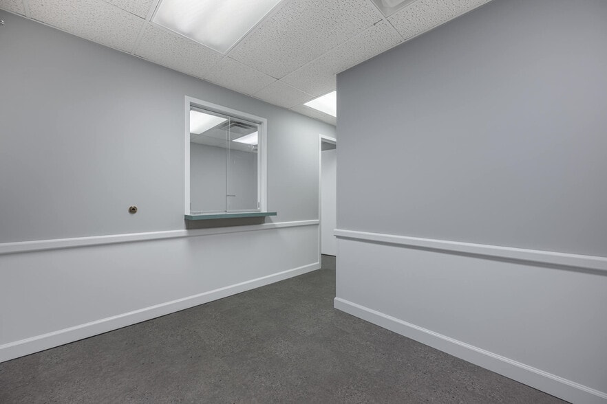 More Photos Of 7271 N Main St, Dayton Medical For Lease