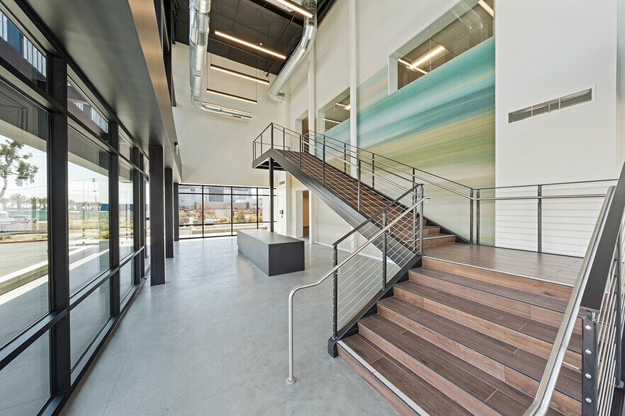 More Photos Of 795 H St, Chula Vista Distribution For Sale