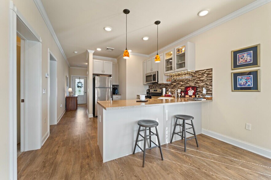 More Photos Of 501 E Franklin St, Endicott Apartments For Sale