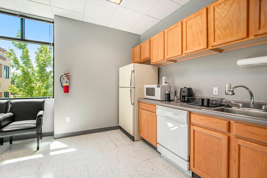 More Photos Of 9220 Teddy Ln, Lone Tree Office For Sale