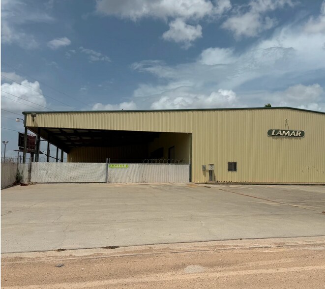 More Photos Of 2001 Industrial Way, San Benito Warehouse For Lease