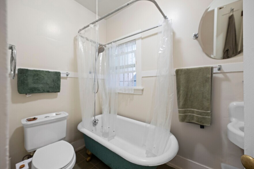 More Photos Of 4045 Manila Ave, Oakland Apartments For Sale