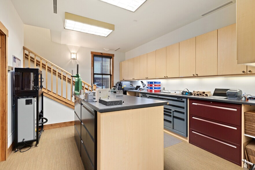 More Photos Of 442 Lincoln Ave, Steamboat Springs Flex For Sale