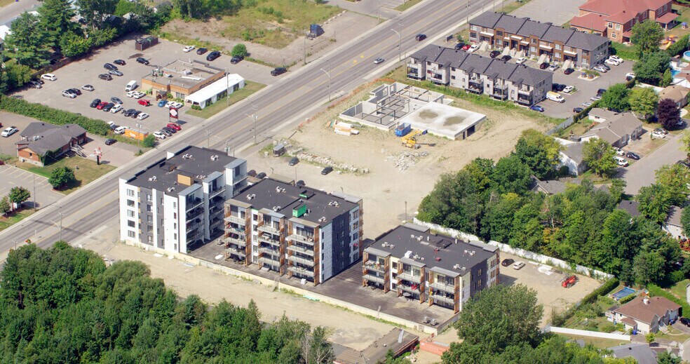 More Photos Of 13225 Boul Du Curé-Labelle, Mirabel Apartments For Sale