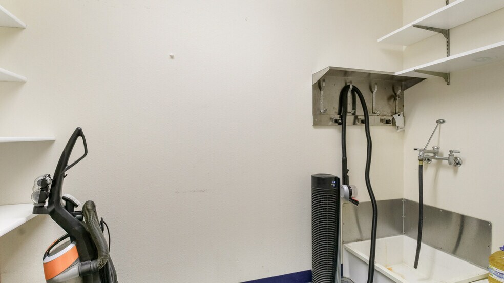 More Photos Of 36328 Main St, Whitehall Medical For Sale